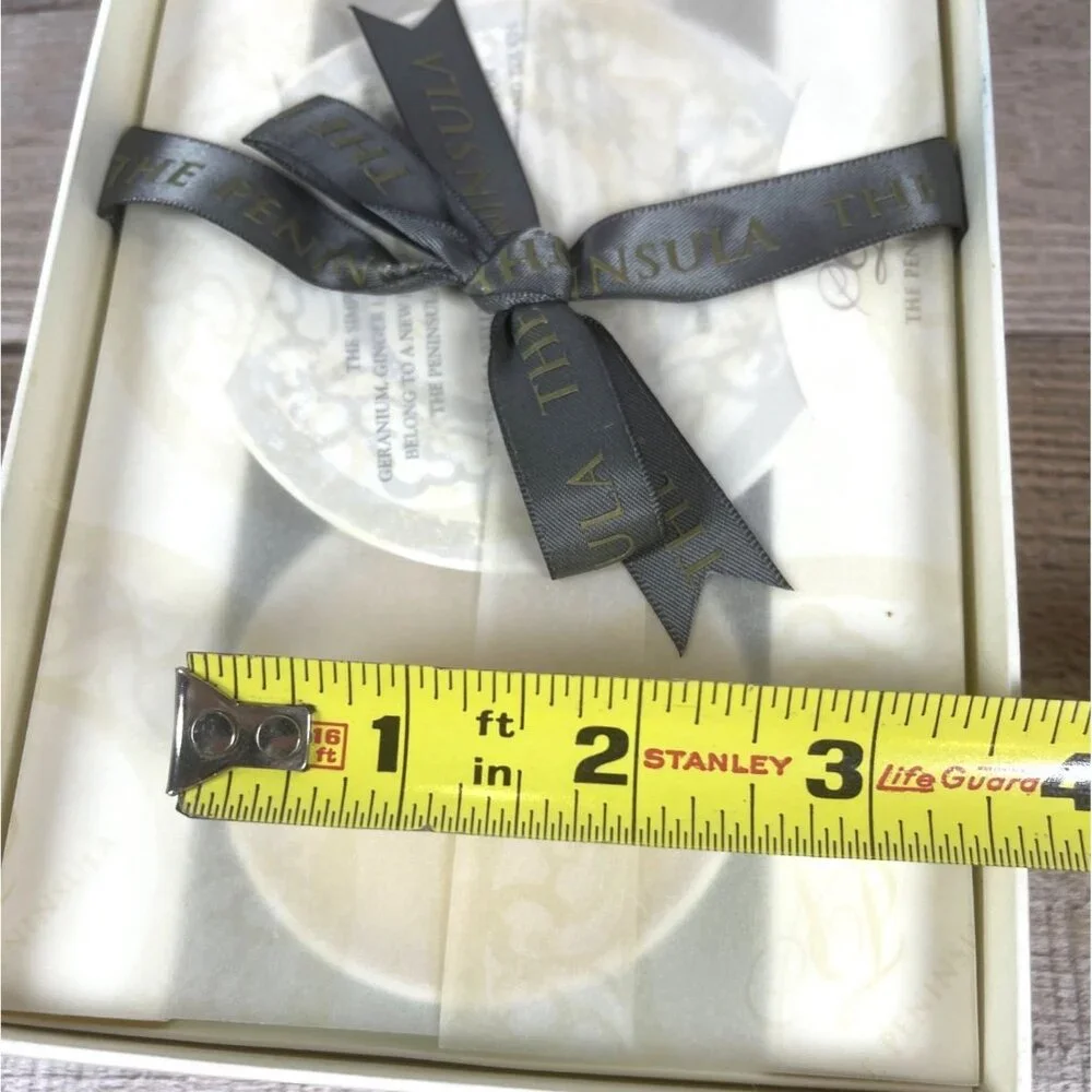 Peninsula Hotel Spa Candle Set Luxury Exotic Fragrance Relaxation CD Gift Box